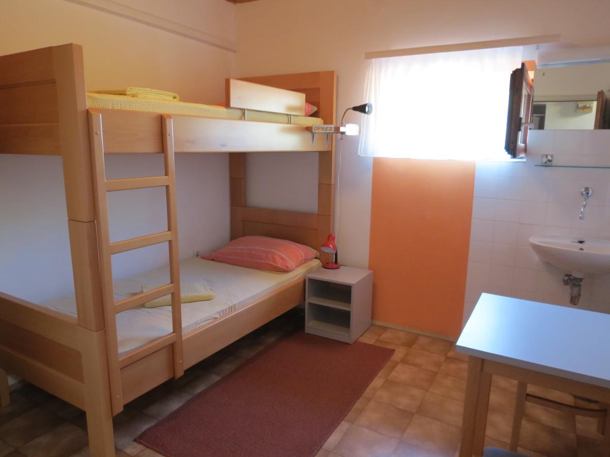 Hi Hostel Veli Lošinj Екстериор снимка